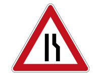 Verkehrszeichen 121-10 – Verengte Fahrbahn (rechts)